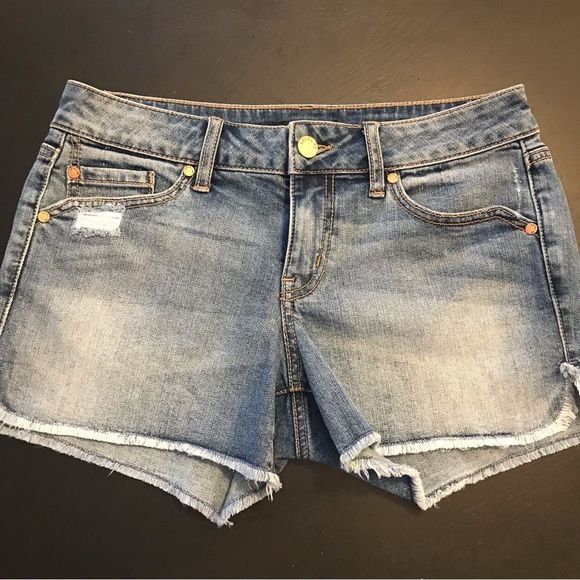 Level 99 Pants - Level 99 Chelsea Cut Off Jean Shorts